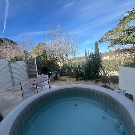 Maison T2 Avec Jaccuzi Wifi Parking Saint-Cyr-sur-Mer Kültér fotó