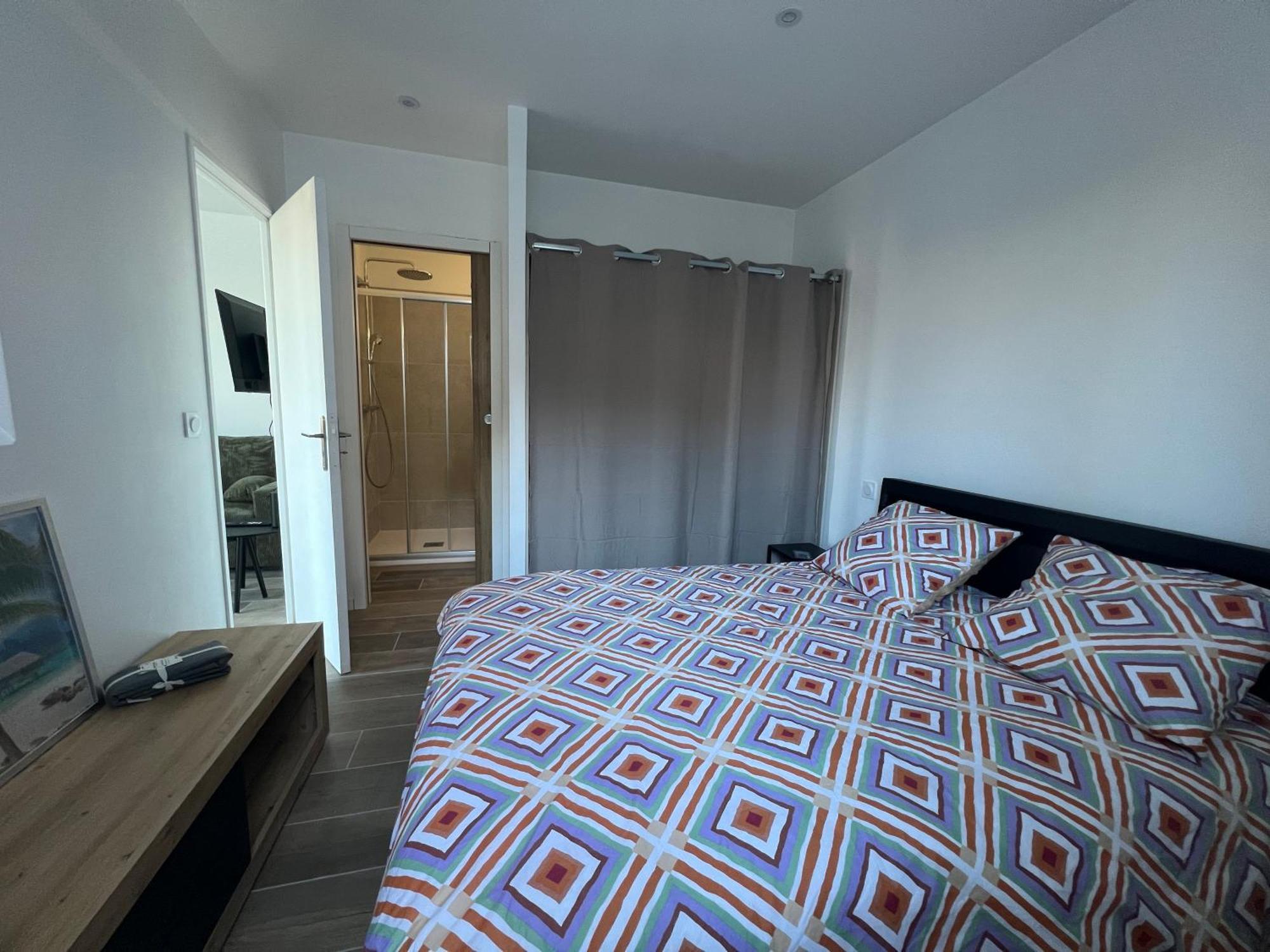 Maison T2 Avec Jaccuzi Wifi Parking Saint-Cyr-sur-Mer Kültér fotó